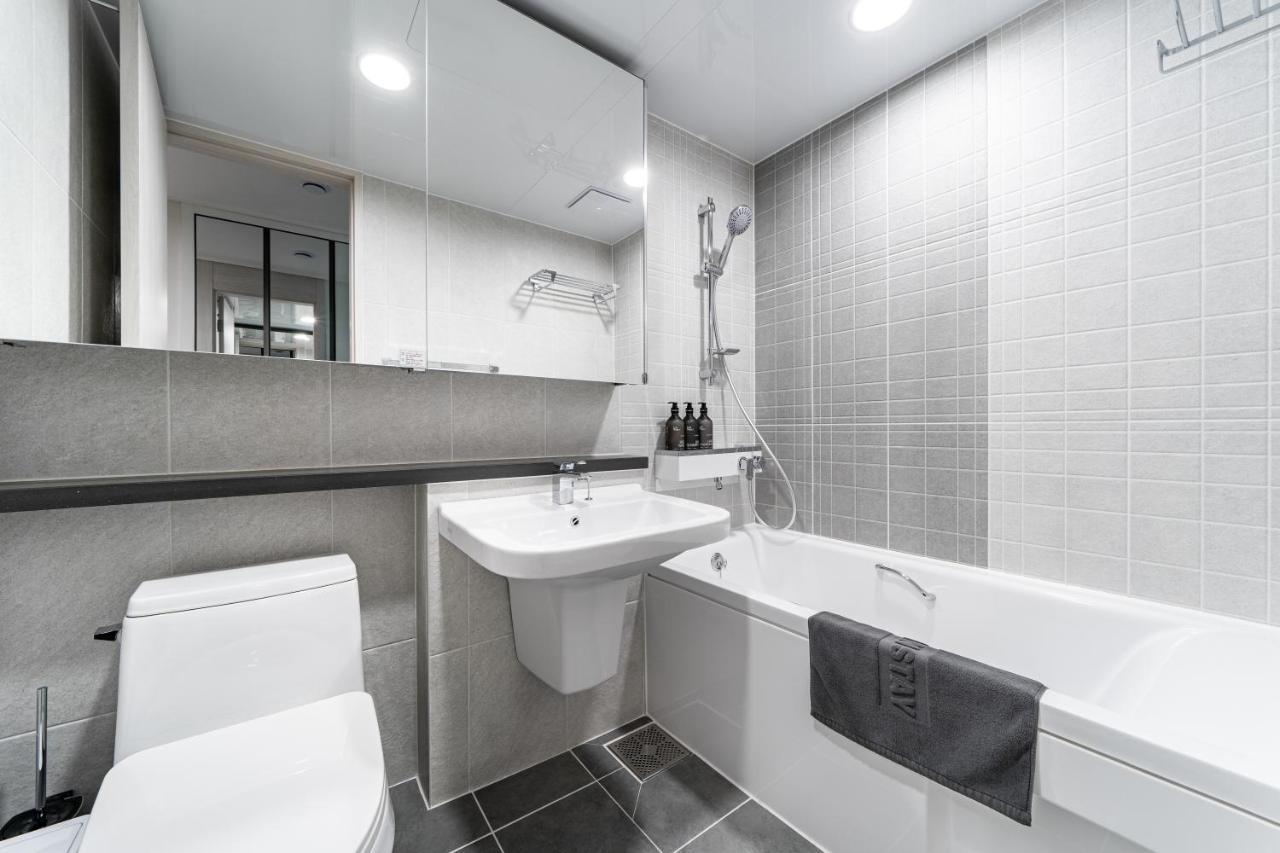 Le Collective Yeosu Apartment Exterior foto