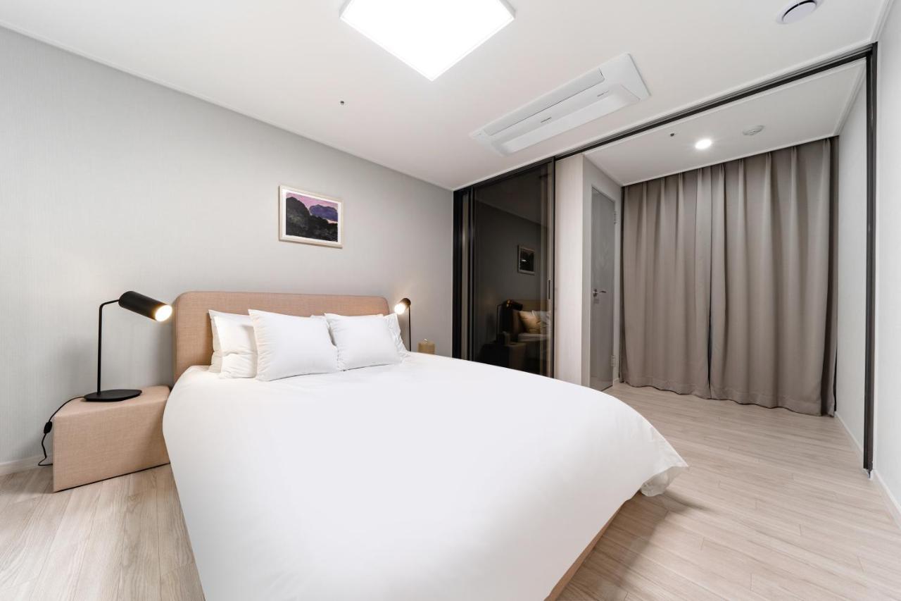 Le Collective Yeosu Apartment Exterior foto